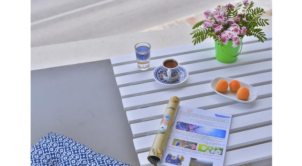 Palas Ilica Çeşme Luaran gambar