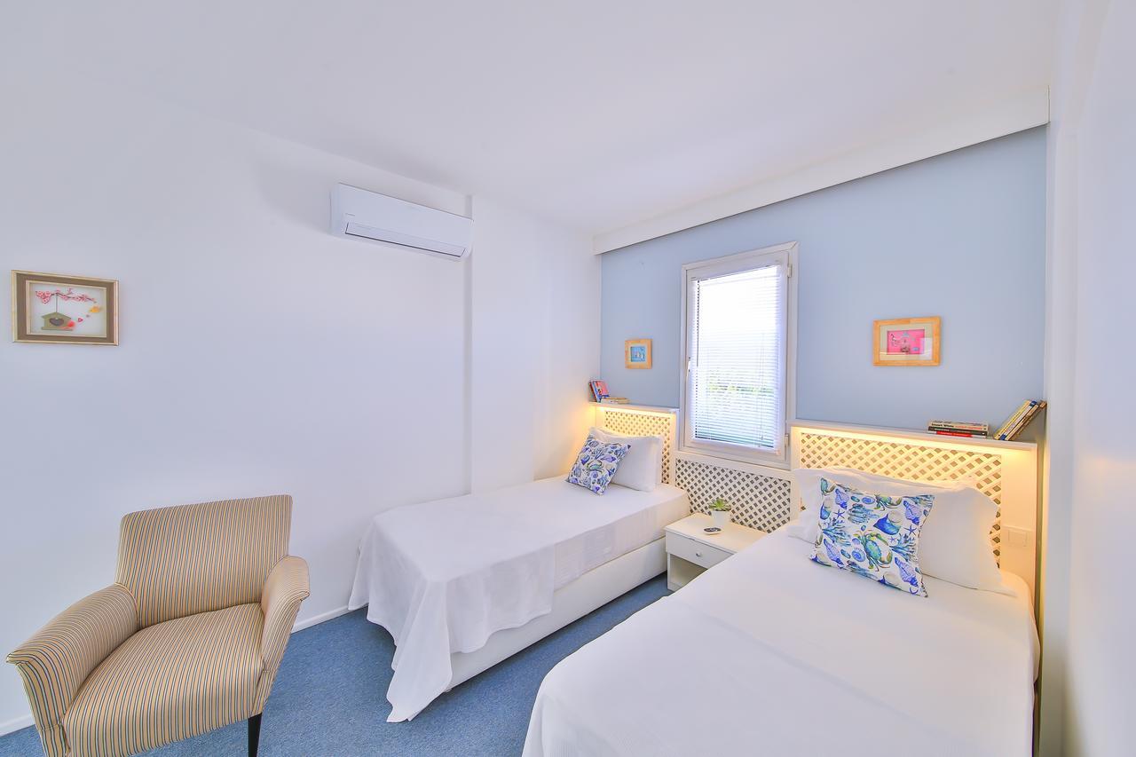 Palas Ilica Çeşme Luaran gambar