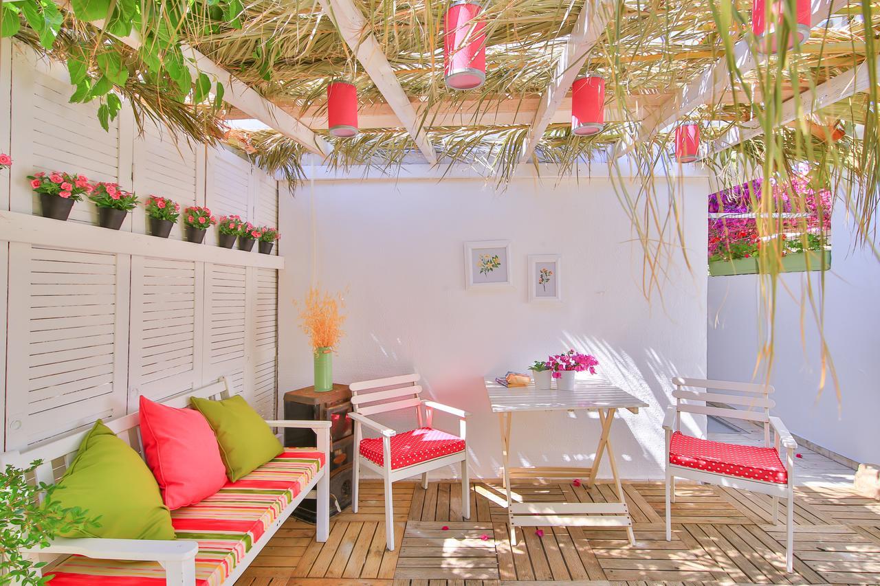 Palas Ilica Çeşme Luaran gambar