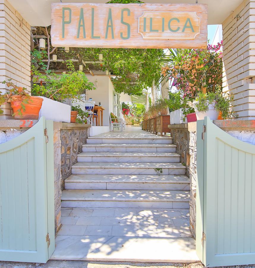 Palas Ilica Çeşme Luaran gambar