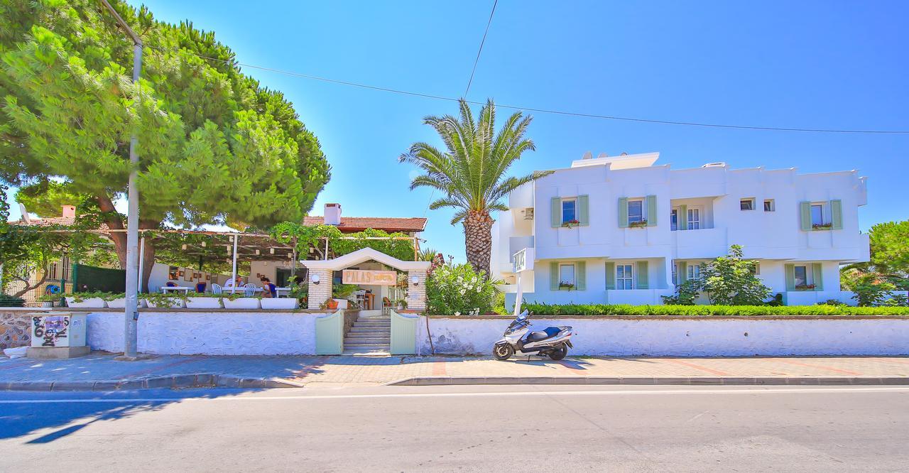 Palas Ilica Çeşme Luaran gambar
